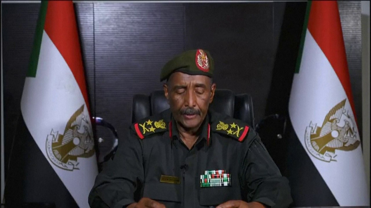 مصدر سوداني: إيغاد أبلغت السلطات السودانية بعدم حضور #حميدتي لاجتماع #جيبوتي دون إبداء أسباب  #العربية