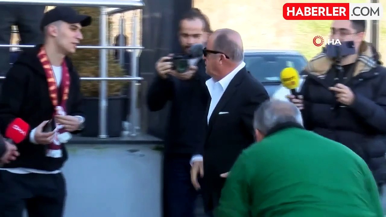 Ayağının tozuyla fitili ateşledi! Terim'den Yunanistan'da iddialı sözler