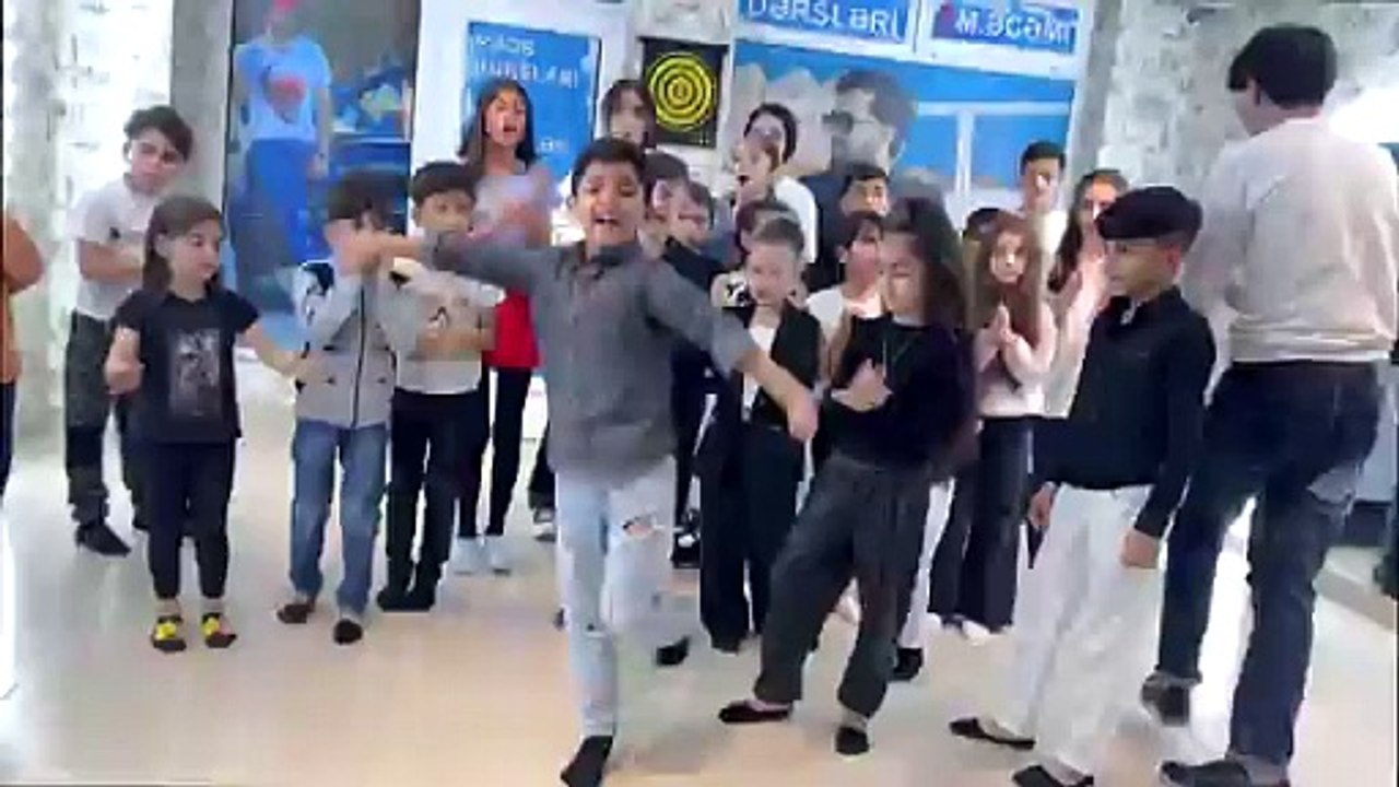 Hamının_Axtardığı_Özbək_Mahnısı_Azərbaycanda_Trend_Oldu__Tam_YENİ_Reqs(360p)_001_002_002_001_002_002