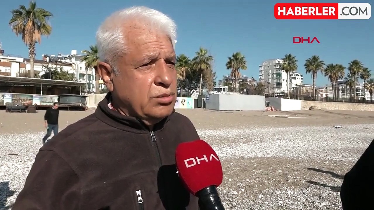 Antalya Kıyılarında Bir Yavru Akdeniz Foku Ölü Bulundu