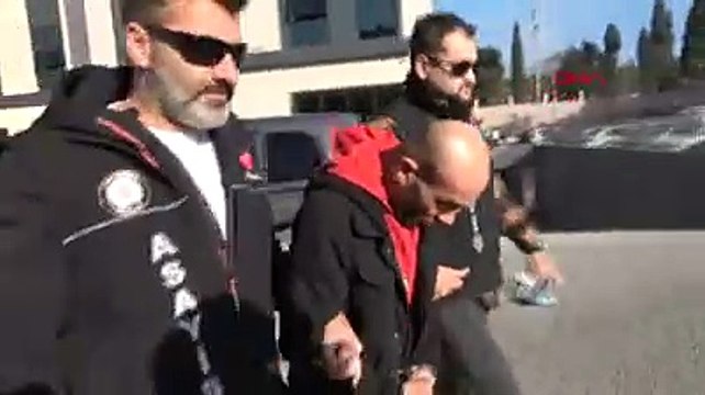 Masaj salonunda kadın çalışanın yüzüne kezzap atan şüpheli yakalandı