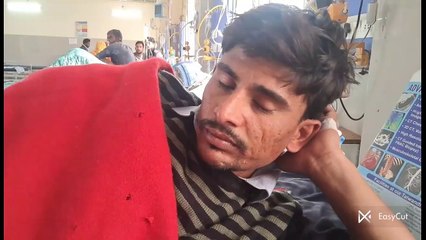 बेहोश दोनों युवकों को एमबीएस में कराया भर्ती