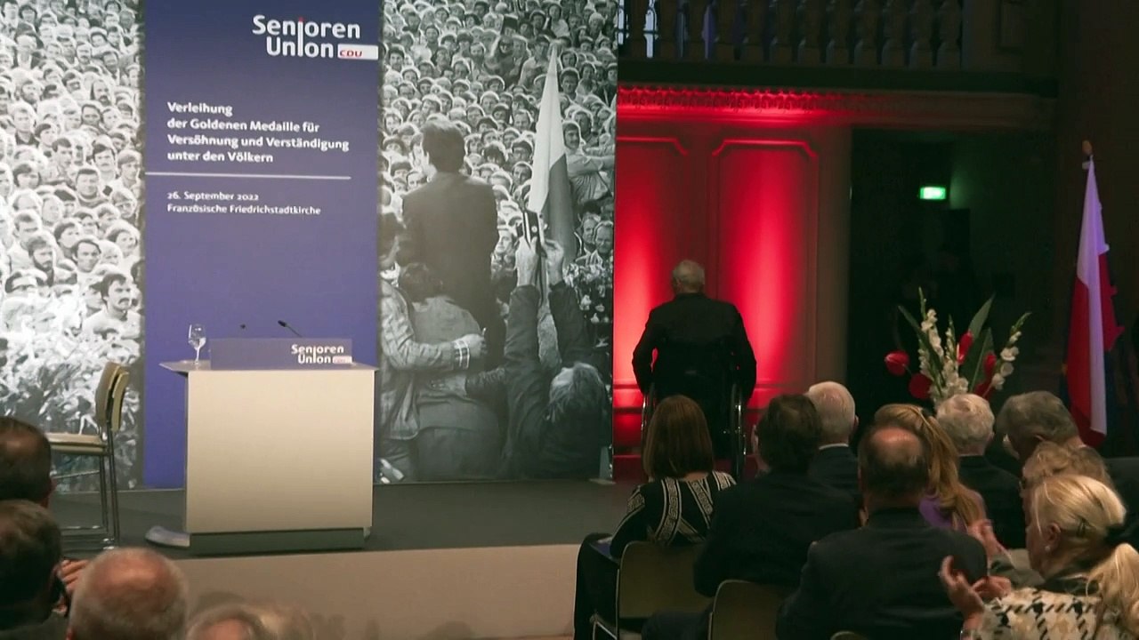 Wolfgang Schäuble, ex-ministro alemão das Finanças, morre aos 81 anos