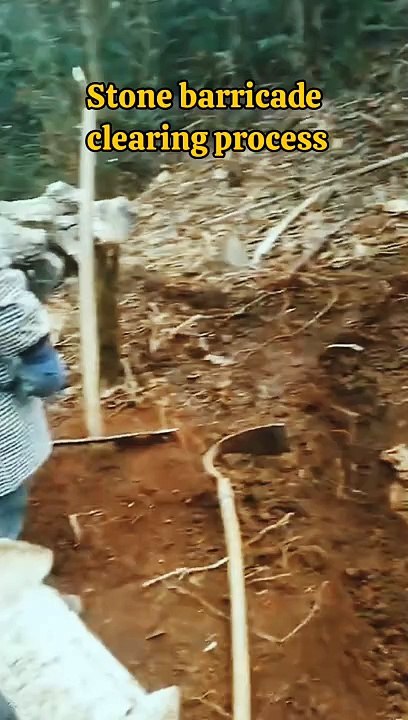Stone barricade clearing process
