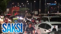 Traffic dulot ng pagsasara ng EDSA-Roxas Boulevard flyover, umabot hanggang gabi | Saksi