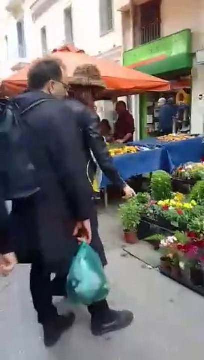 سوق السبت  تجربة جميلةفى اثينا اليونان .اسعار رخيصة وفريش athens