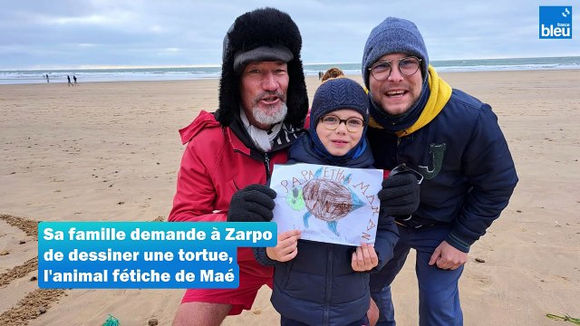 Des dessins de tortues sur la Grande-Plage des Sables-d'Olonne pour soutenir Maé, 2 ans et demi