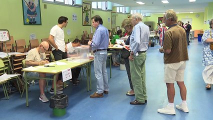 下载视频: Sumar y BNG calientan motores para las elecciones autonómicas de Galicia