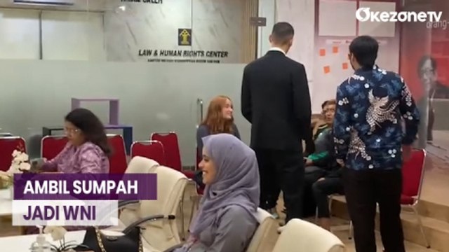 Tampil Rapih Kenakan Jas Hitam, Jay Idzes Tiba di Kanwil Kemenkumham DKI Jakarta