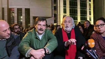 Müjdat Gezen, Can Atalay için düzenlenen oturma eylemine katıldı