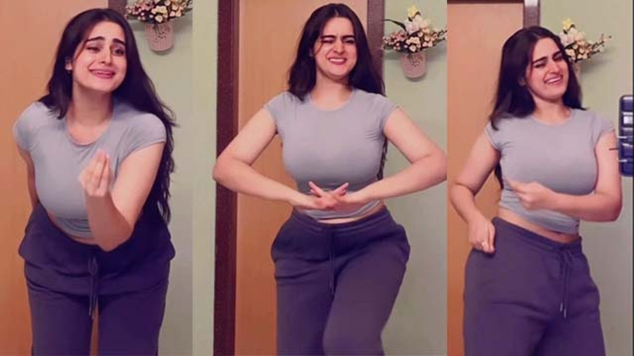 Bigg Boss 17 Wild Card Contestant Ayesha Khan Old Dance Video Viral |  Troll-Namaz तो... | Boldsky