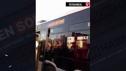 İstanbullunun çilesi: Seyir halindeki metrobüs durağa varmadan bozuldu