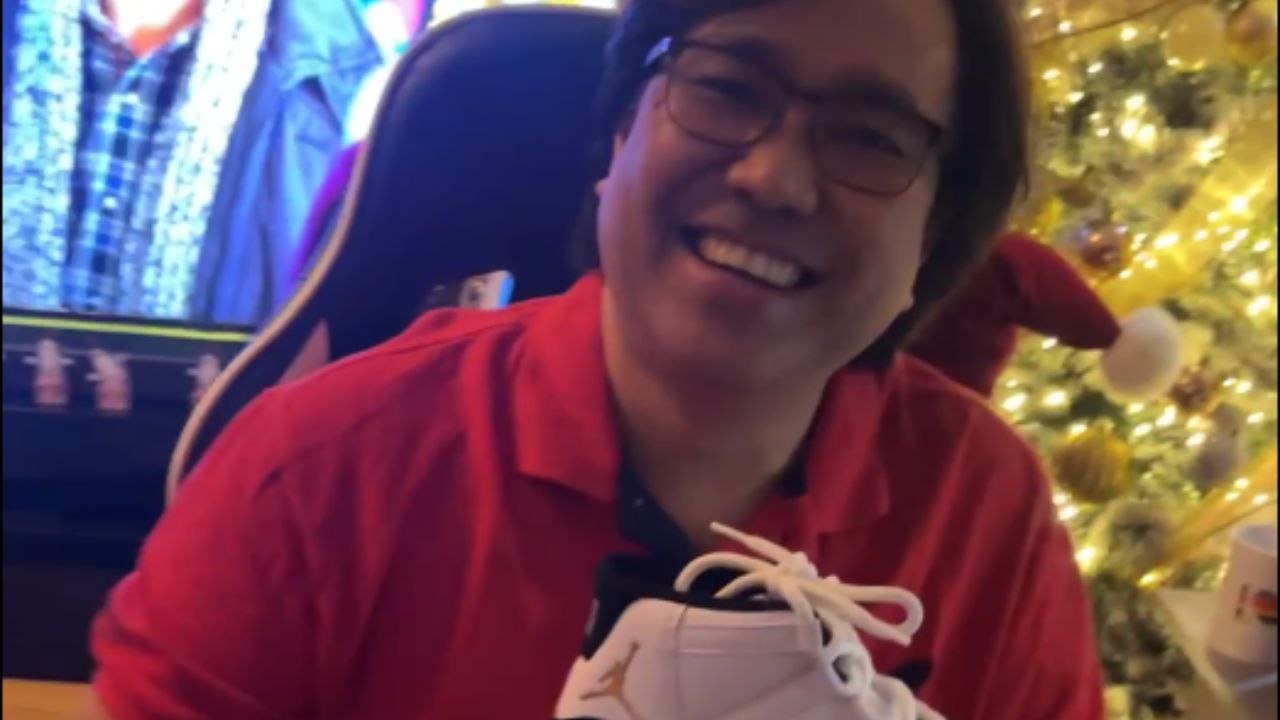 'OG Sneakerhead' dad gleaming with gratitude after son surprises him with Air Jordan 11