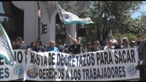 Argentina, maxi proteste a Buenos Aires contro deregulation economica
