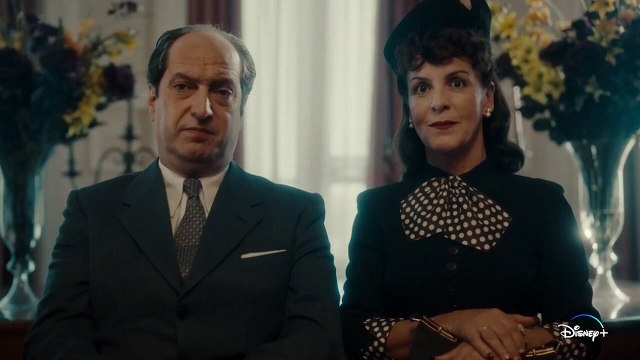 Cristóbal Balenciaga Saison 1 - Bande-annonce (EN)