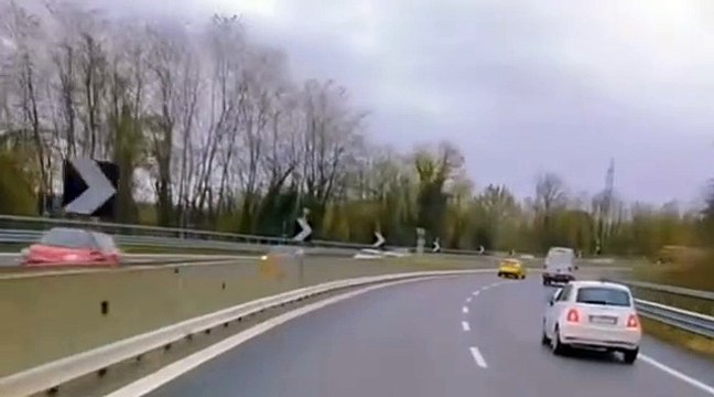 Lecco, incidente in Statale 36: ''Stavo guardando il cellulare''. Il video dello schianto