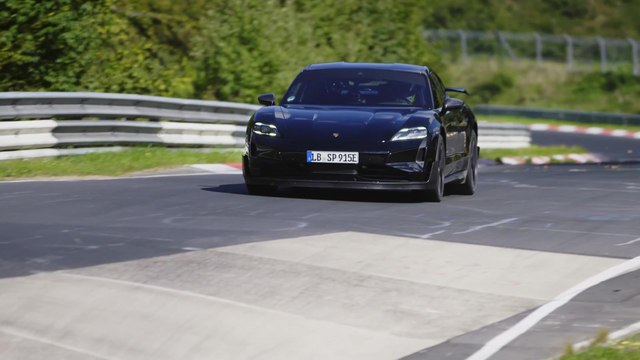 Porsche Taycan - The fastest electric car from Zuffenhausen