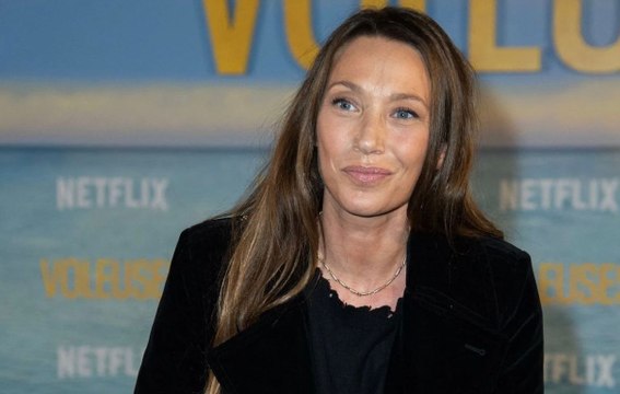 Laura Smet : l’actrice partage un rare cliché avec sa mère Nathalie Baye pour Noël