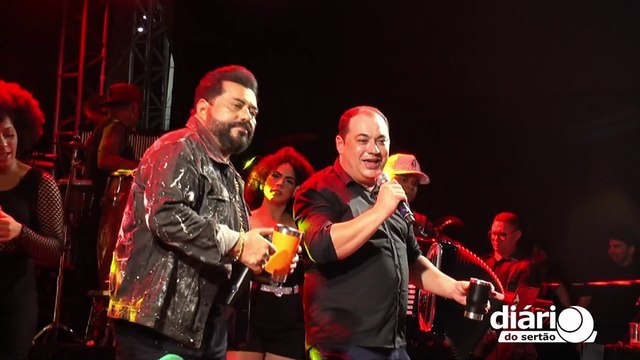 Multidão lota estádio em festa do dia da cidade em Cachoeira e prefeito solta a voz com Limão com Mel