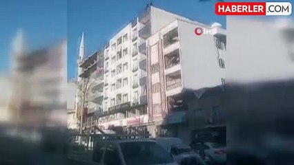 Cizre'de intihar teşebbüsünde bulunan iki arkadaş ikna edilerek indirildi