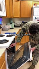 "Pãozinho no forno". Homem 'arruína' anúncio de gravidez e torna-se viral