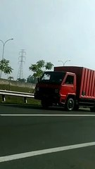 2 truck box dan material, pickup malah jadi Thomas senyum, polisi tayo, teman mcqueen hijau #lucu
