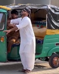 Blind man going in rickshaw #funny #comedy #shortvideo #dailyfun