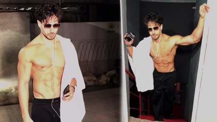 Caught on Camera: Tiger Shroff's Striking Pose Reveals Bare Body Charisma!