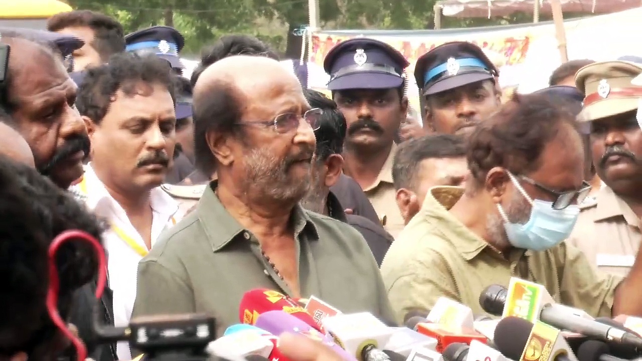 விஜயகாந்தின் கோபத்தில் நியாயம் இருக்கும்; சுயநலம் இருக்காது - ரஜினிகாந்த் நெகிழ்ச்சி