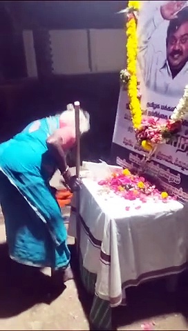 நீ ஏன் போன? உன்ன யாரு கூப்டா? உனக்கு பதிலா நான் பொயிருக்கலாமே - விஜயகாந்தை மகனாக பாவித்து மூதாட்டி உருக்கம்