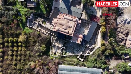 Demre'deki Noel Baba Kilisesi Ziyaretçi Akınına Uğruyor