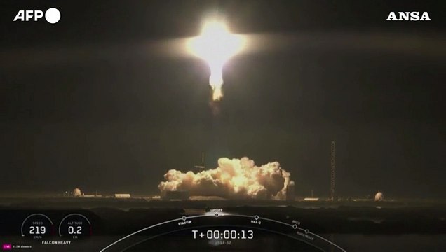 Spazio, lanciato il razzo Falcon Heavy di SpaceX con a bordo il misterioso drone X-37B