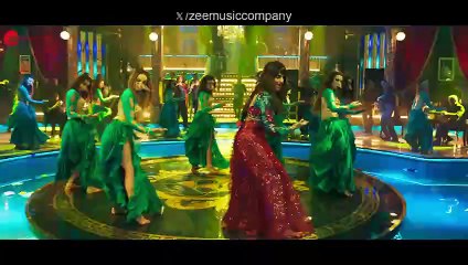 New Year Party Mashup - Kalaastar, Main Nikla Gaddi Leke, Makhna - DJ Raahul Pai & DJ Saquib