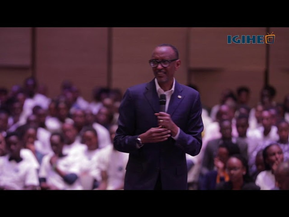 Perezida Kagame yaburiye urubyiruko rugitekereza gukoresha ibiyobyabwenge
