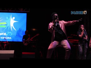 Bruce Melody yashimishije abitabiriye igitaramo cyo #Kwibohora25