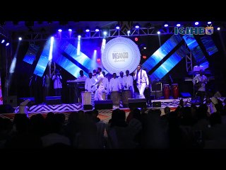 itsinda Ingangare baririmbiye  Murera abafana ba Rayon mu gitaramo Inganzo yaratabaye