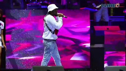 Irebere uburyo Safi n'abakobwa bacanye umucyo muri Iwacu Muzika Festival