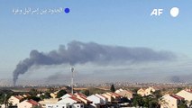 الدخان يتصاعد من قطاع غزة إثر القصف