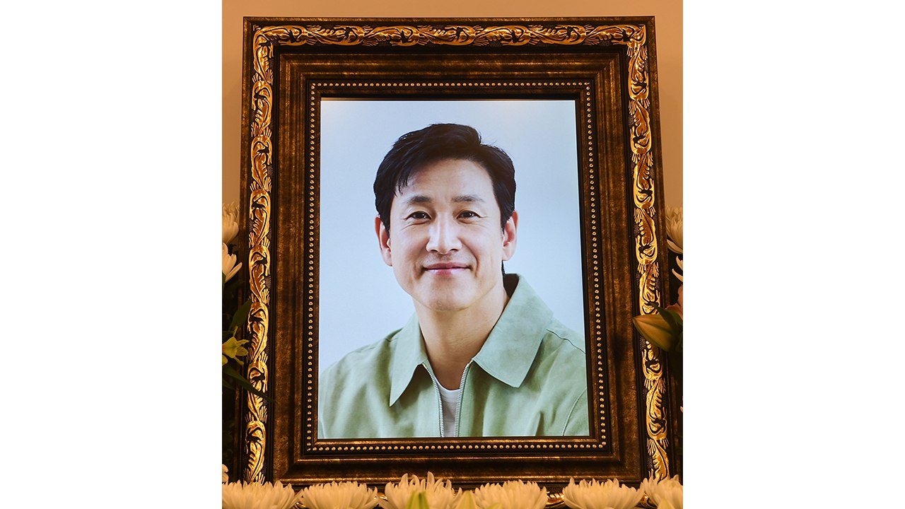故 이선균 오늘 발인...동료 배우들 배웅 속 영면 / YTN