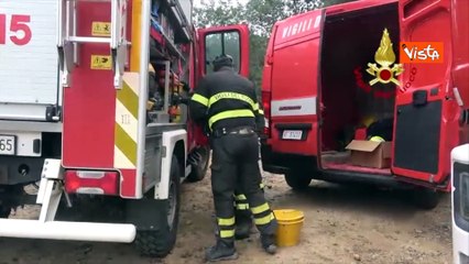 Cane incastrato in una cavit? rocciosa salvato dai Vigili del Fuoco a Lanusei, in Sardegna