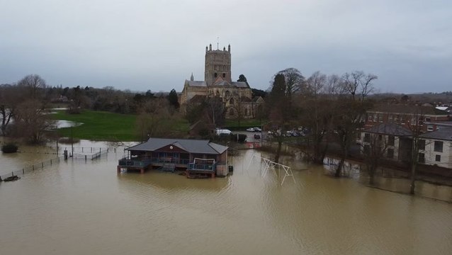 Storm Gerrit: Drone footage captures flooding in Gloucestershire town