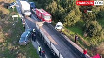 İzmir'de feci kaza: Otomobiller kafa kafaya çarpıştı, ortalık savaş alanına döndü