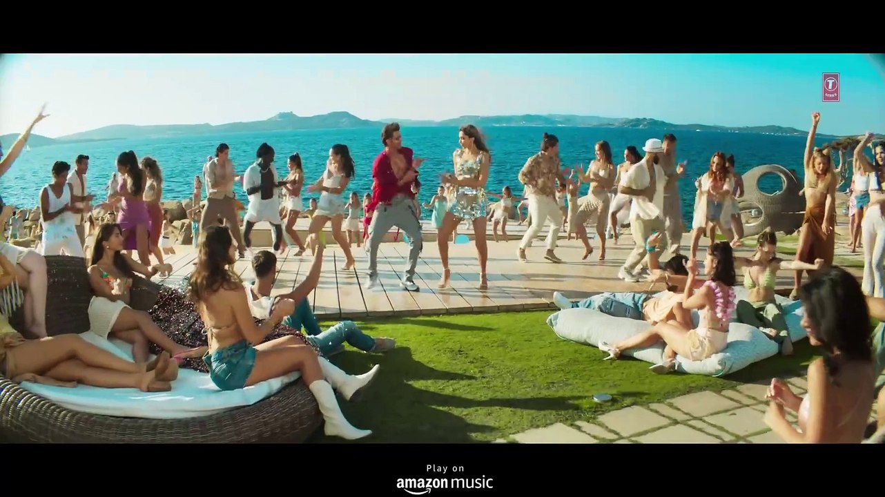 FIGHTER- Ishq Jaisa Kuch (Song) Hrithik Roshan, Deepika Padukone - Vishal-Sheykhar,Shilpa,Kumaar