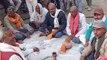 वानरराज की मृत्यु पर 25 युवाओं ने कराया मुंडन, दो हजार लोगों को ब्रह्म भोज भी करवाया