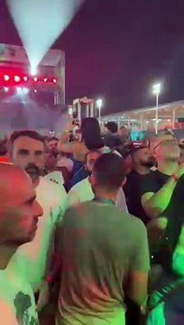 Filho de Preta Gil curte show de BaianaSystem no meio do público