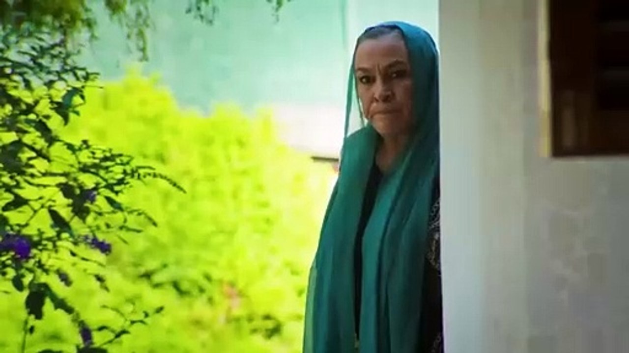 مسلسل زهور الدم الحلقة 220 مترجم