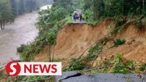 Road collapse near Jeli traps 200 villagers