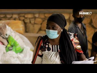 Abanyakigali batangiye kugobokwa mu bihe bya Guma mu rugo; aba mbere bashyikirijwe ibyo kurya
