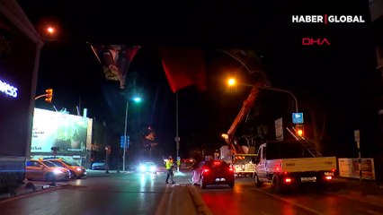 Suudi Arabistan Başkonsolosluğu'nun olduğu sokağa pankart asıldı