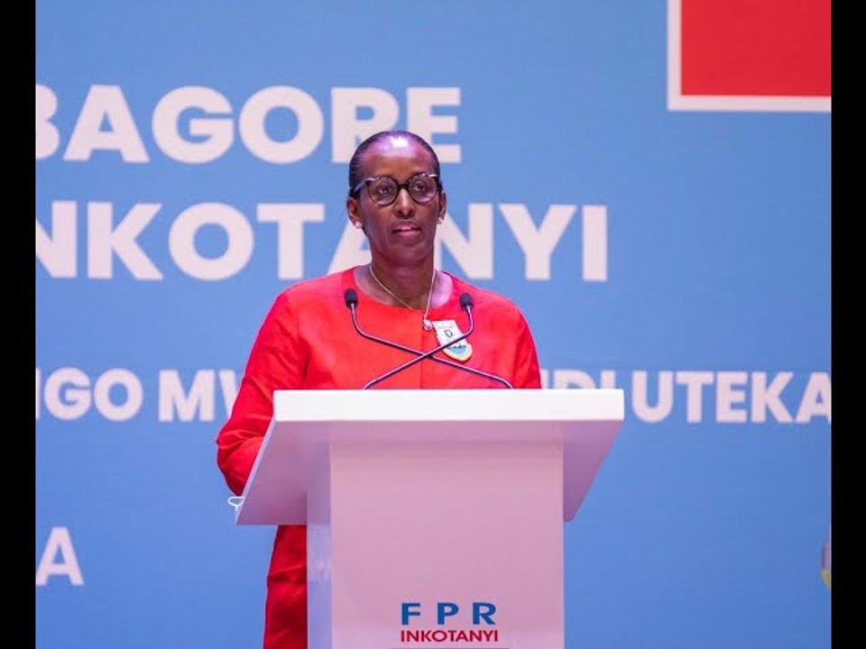 Madamu Jeannette Kagame yasabye abagore bo muri FPR kongera ingufu mu kubaka umuryango: IJAMBO RYOSE